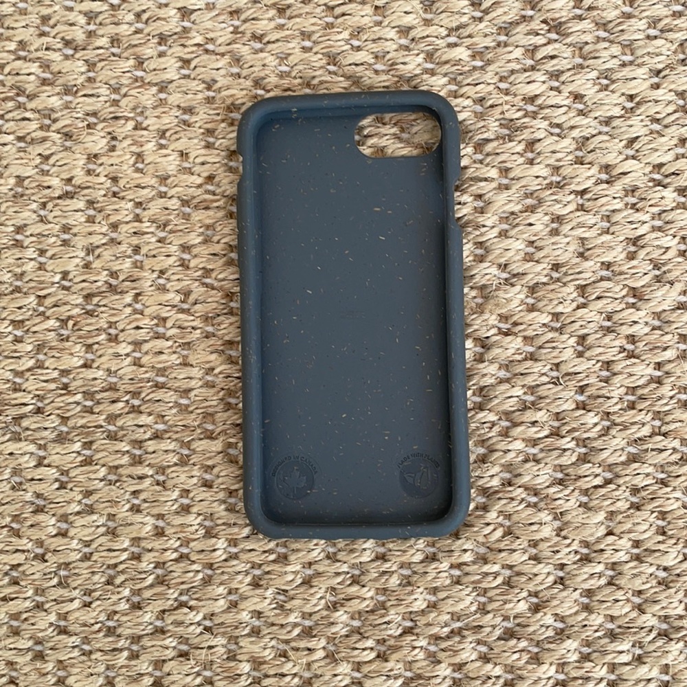 Pela iPhone Case for 6/6s/7/8/E. Gray.